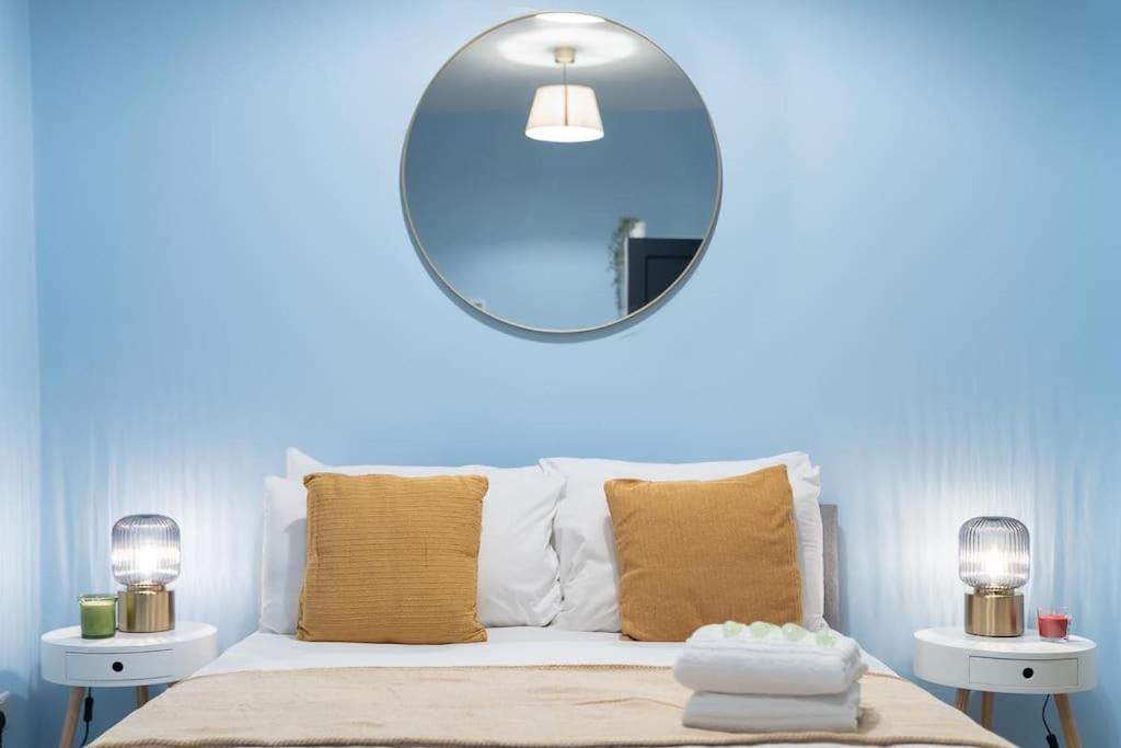 2 Bedroom Apartment Лондон Екстер'єр фото