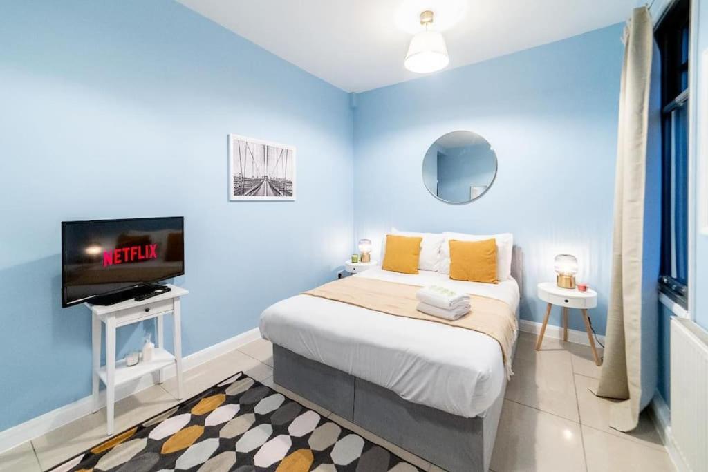 2 Bedroom Apartment Лондон Екстер'єр фото